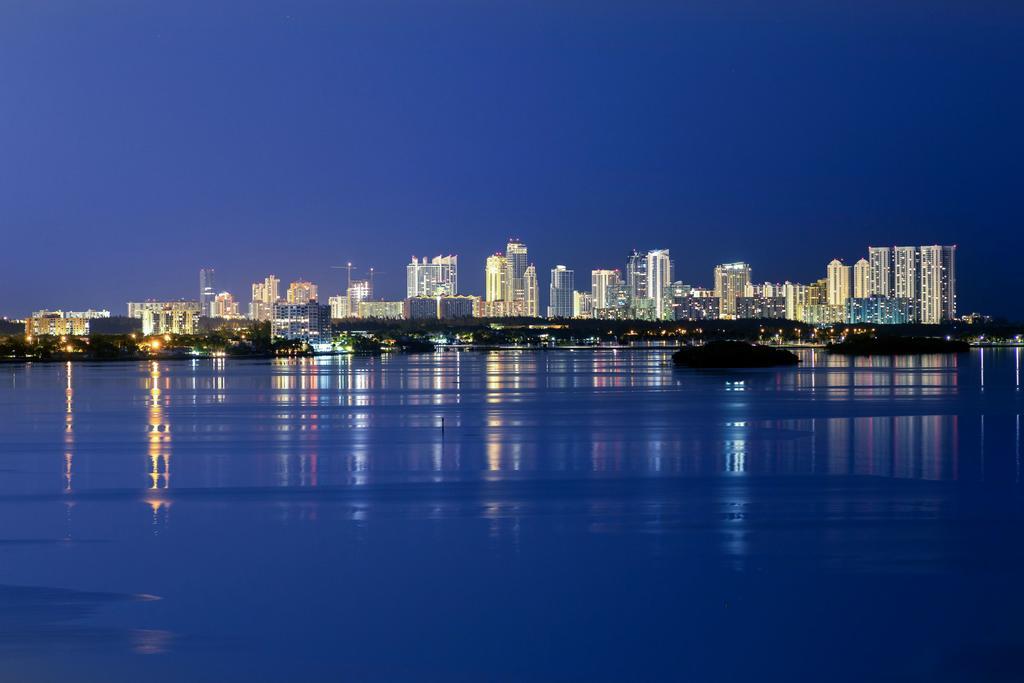 Moderno Residences By Bay Breeze Miami Beach Eksteriør bilde